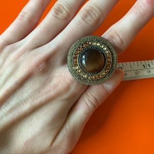 Vintage brown resin and cat eye ring